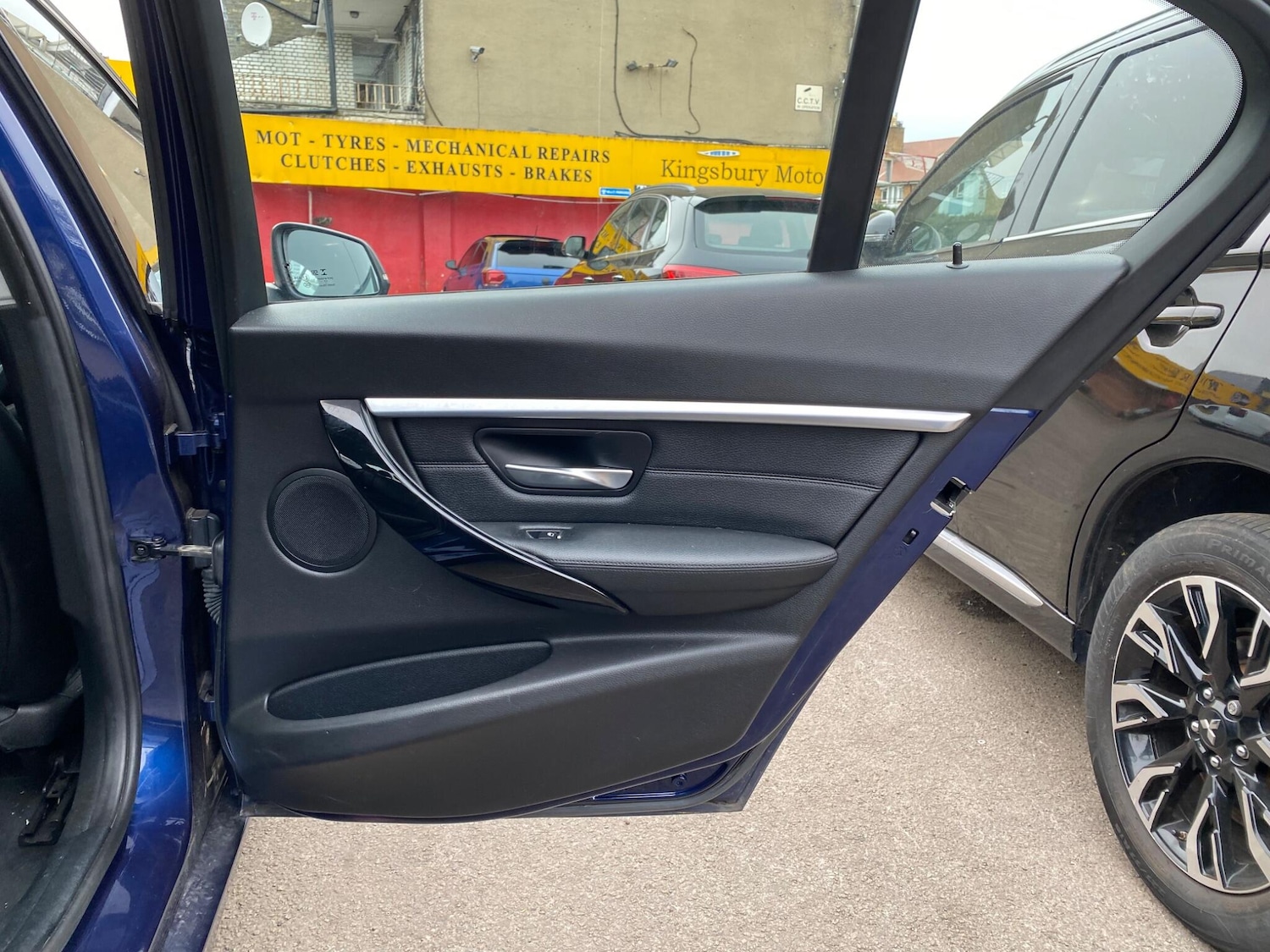 Used BMW 3 Series for sale - 78205211: Photo 9