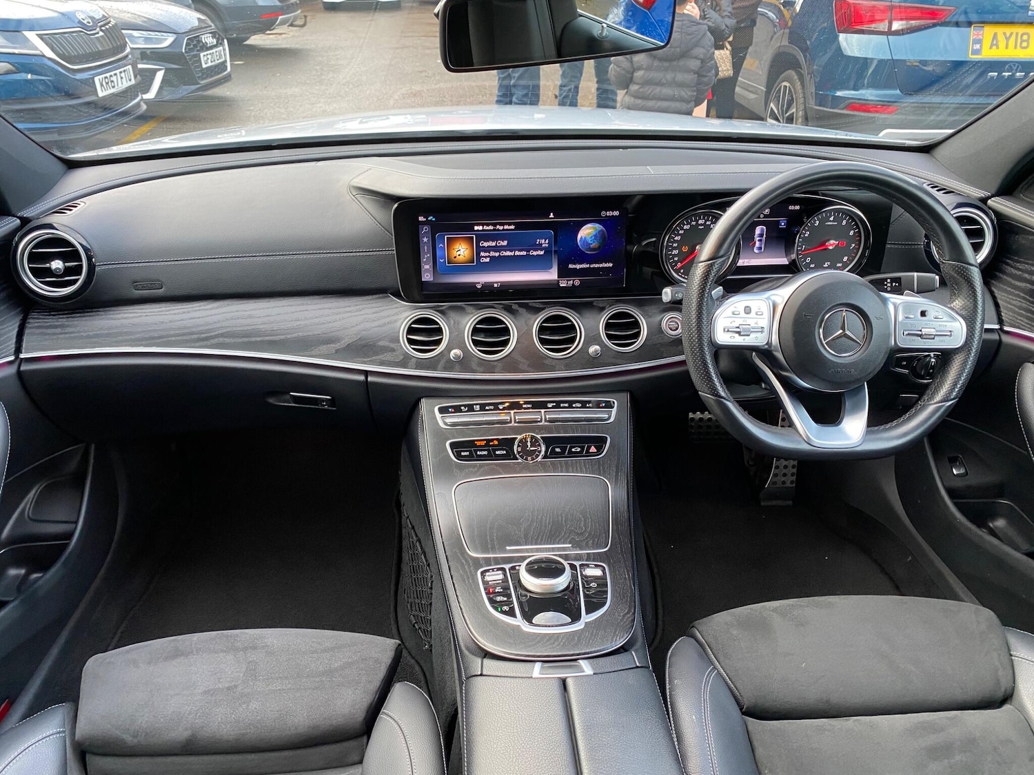 Used Mercedes-Benz E Class 2018 for sale - 77330738: Photo 2