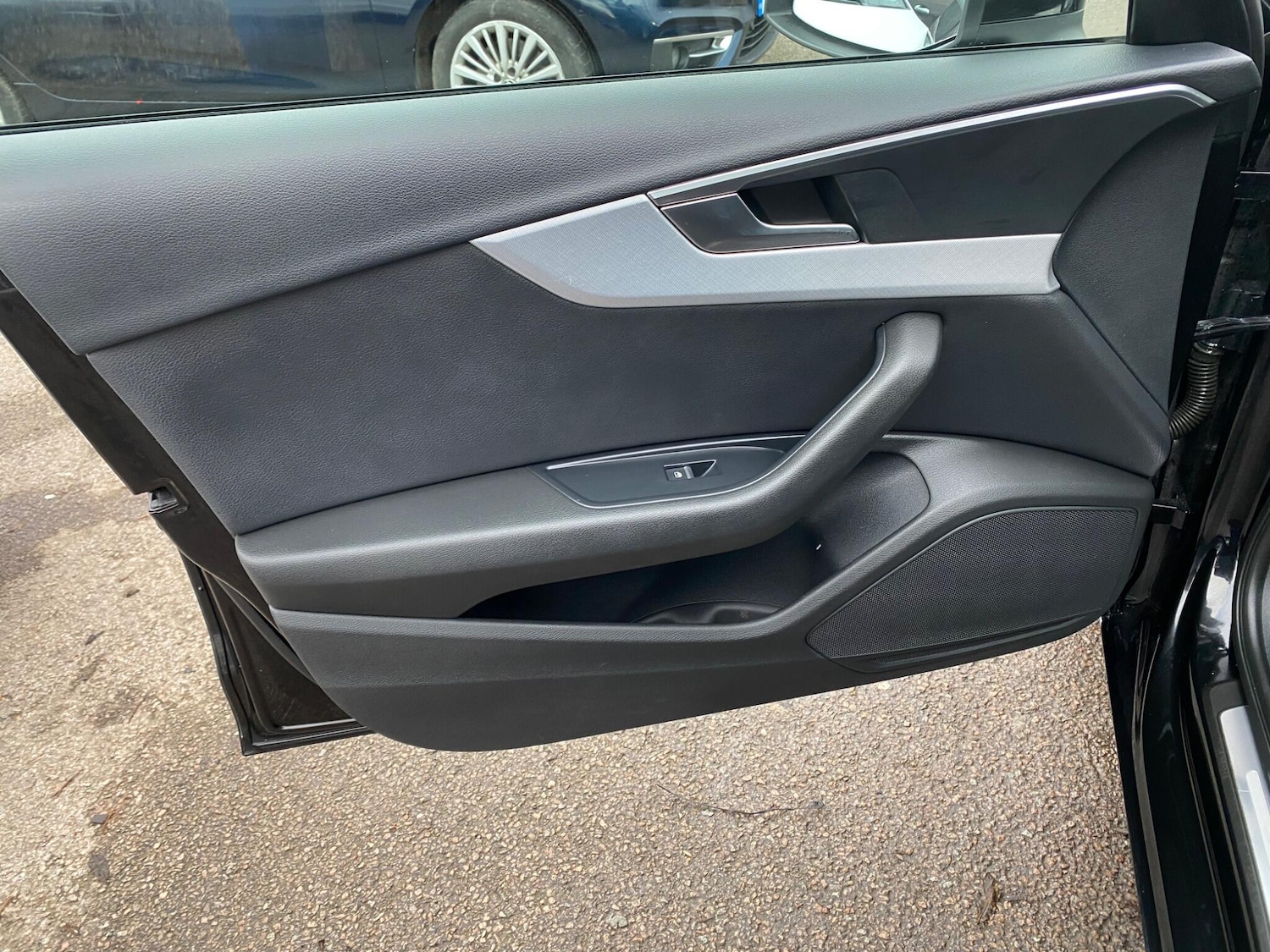 Used Audi A4 2017 for sale - 76976453: Photo 36