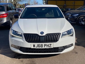 Used Skoda Superb 2018 for sale - 77793608: Photo