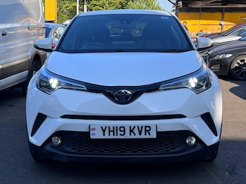 Used Toyota C-HR 2019 for sale - 79521255: Photo