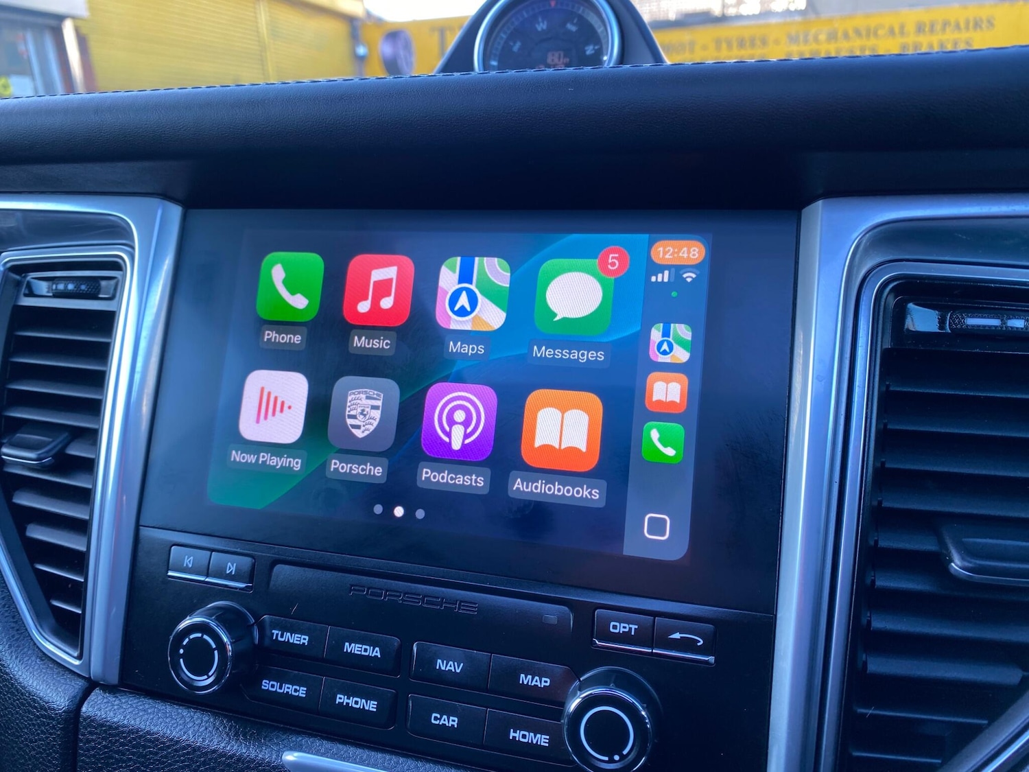 Used Porsche Macan 2017 for sale - 77040036: Photo 22