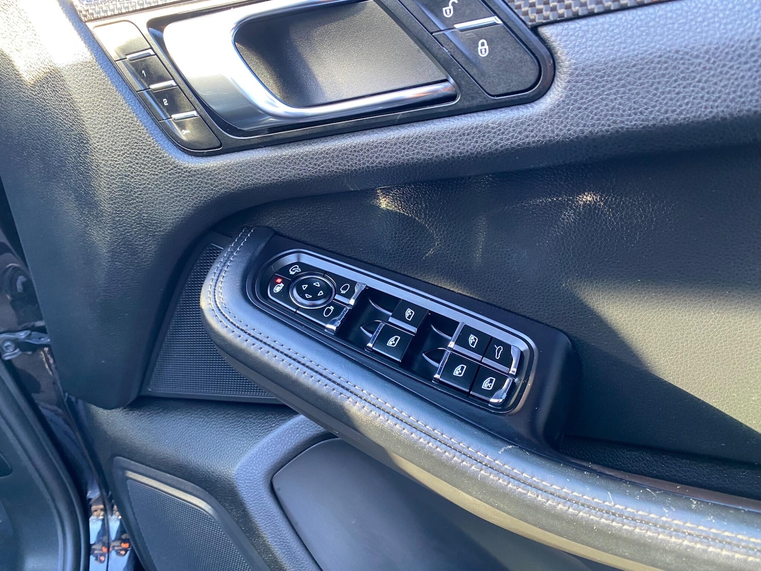 Used Porsche Macan 2017 for sale - 77040036: Photo 33