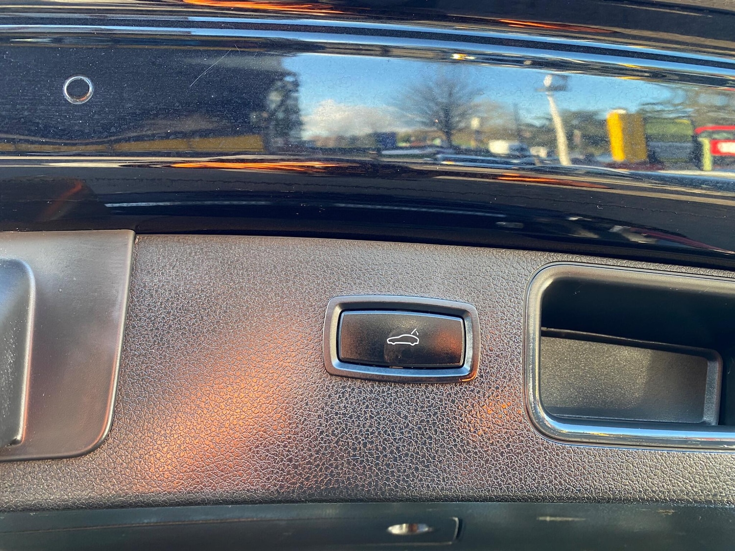 Used Porsche Macan 2017 for sale - 77040036: Photo 42