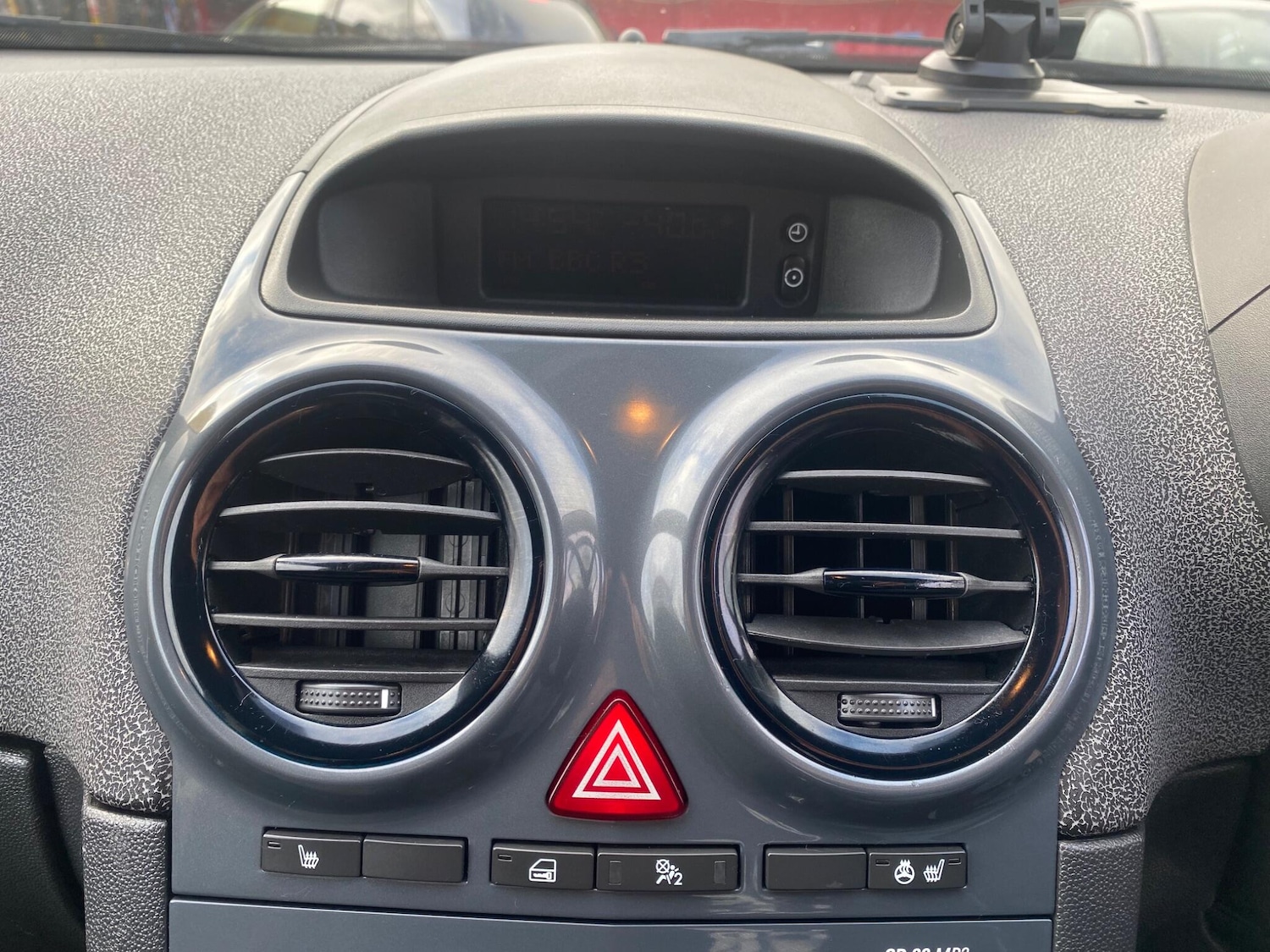 Used Vauxhall Corsa 2011 for sale - 76850478: Photo 11