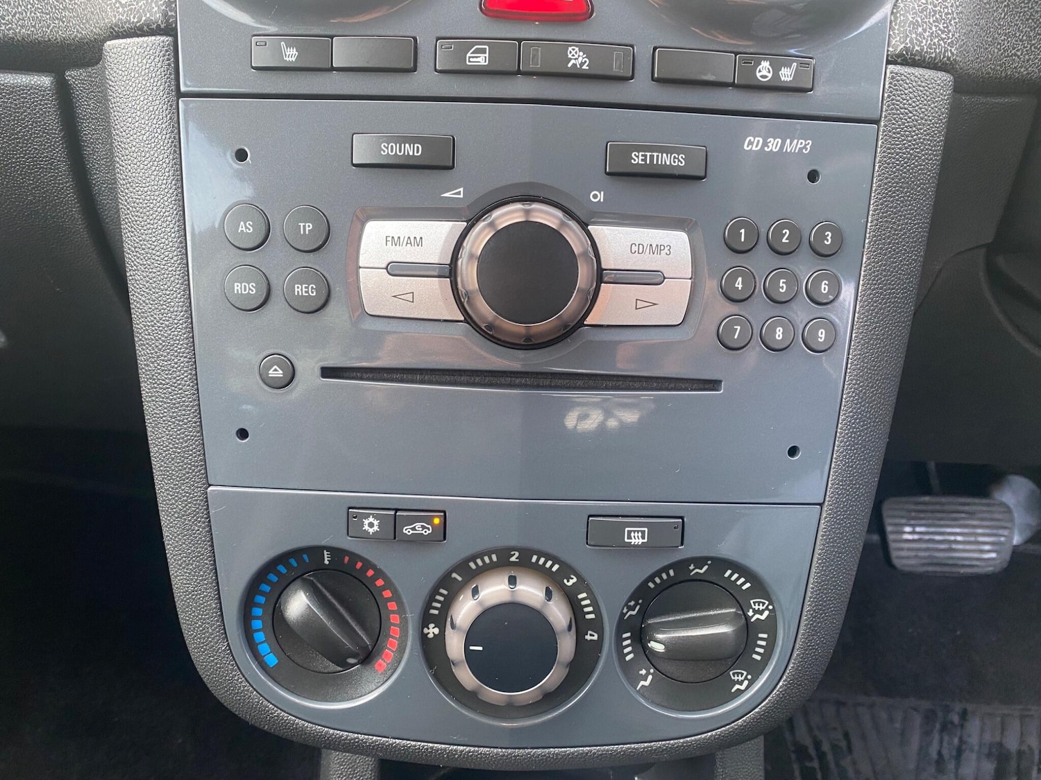 Used Vauxhall Corsa 2011 for sale - 76850478: Photo 12