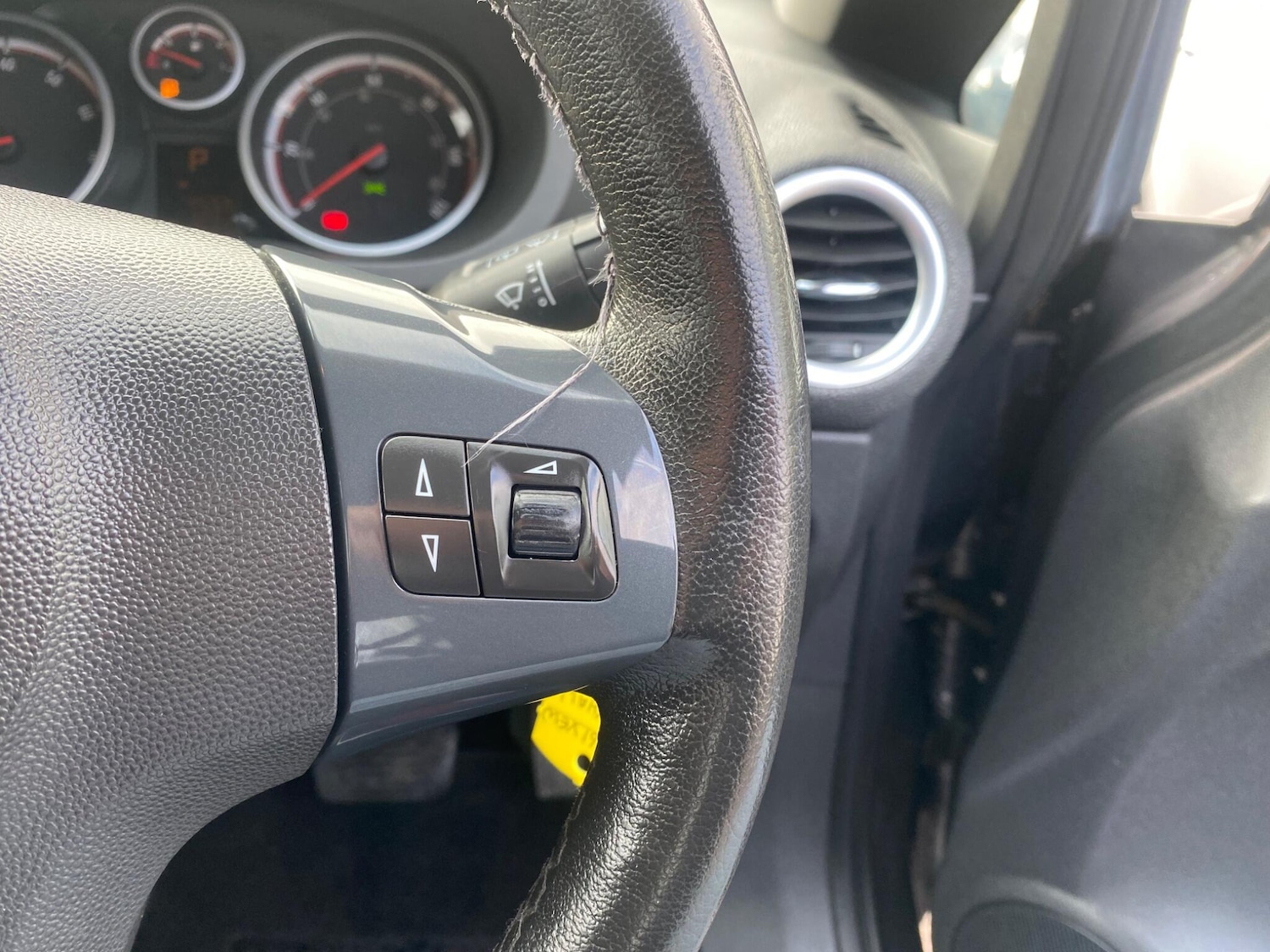 Used Vauxhall Corsa 2011 for sale - 76850478: Photo 16