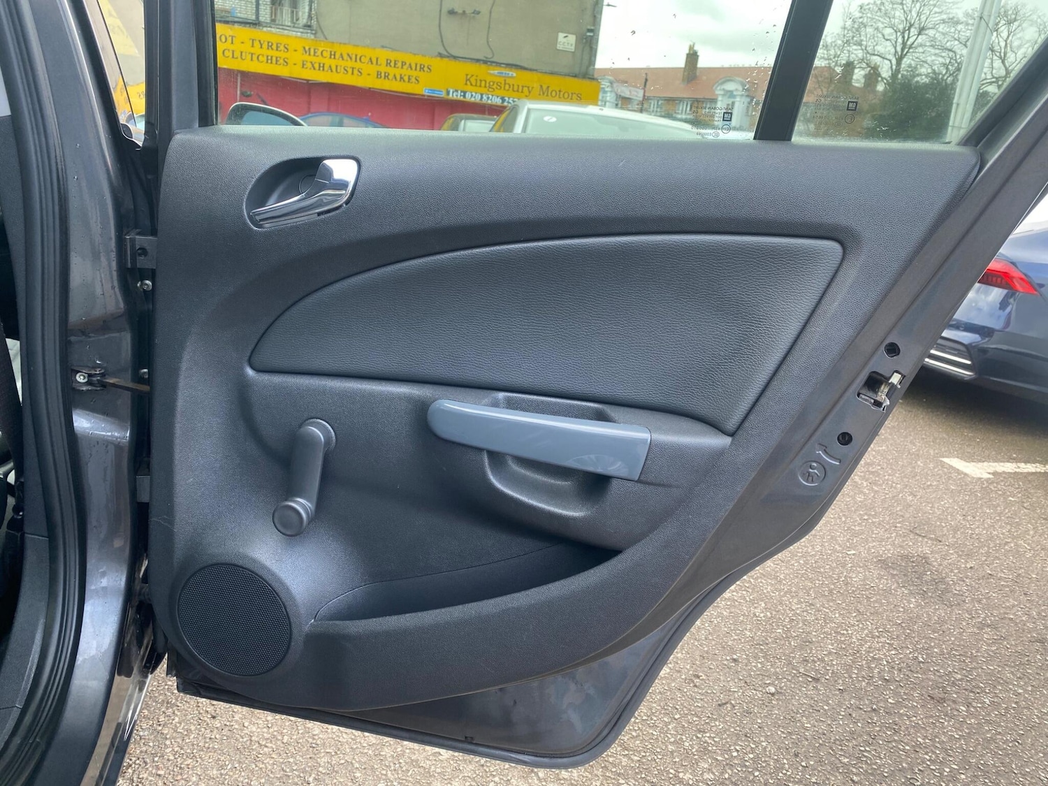 Used Vauxhall Corsa 2011 for sale - 76850478: Photo 18