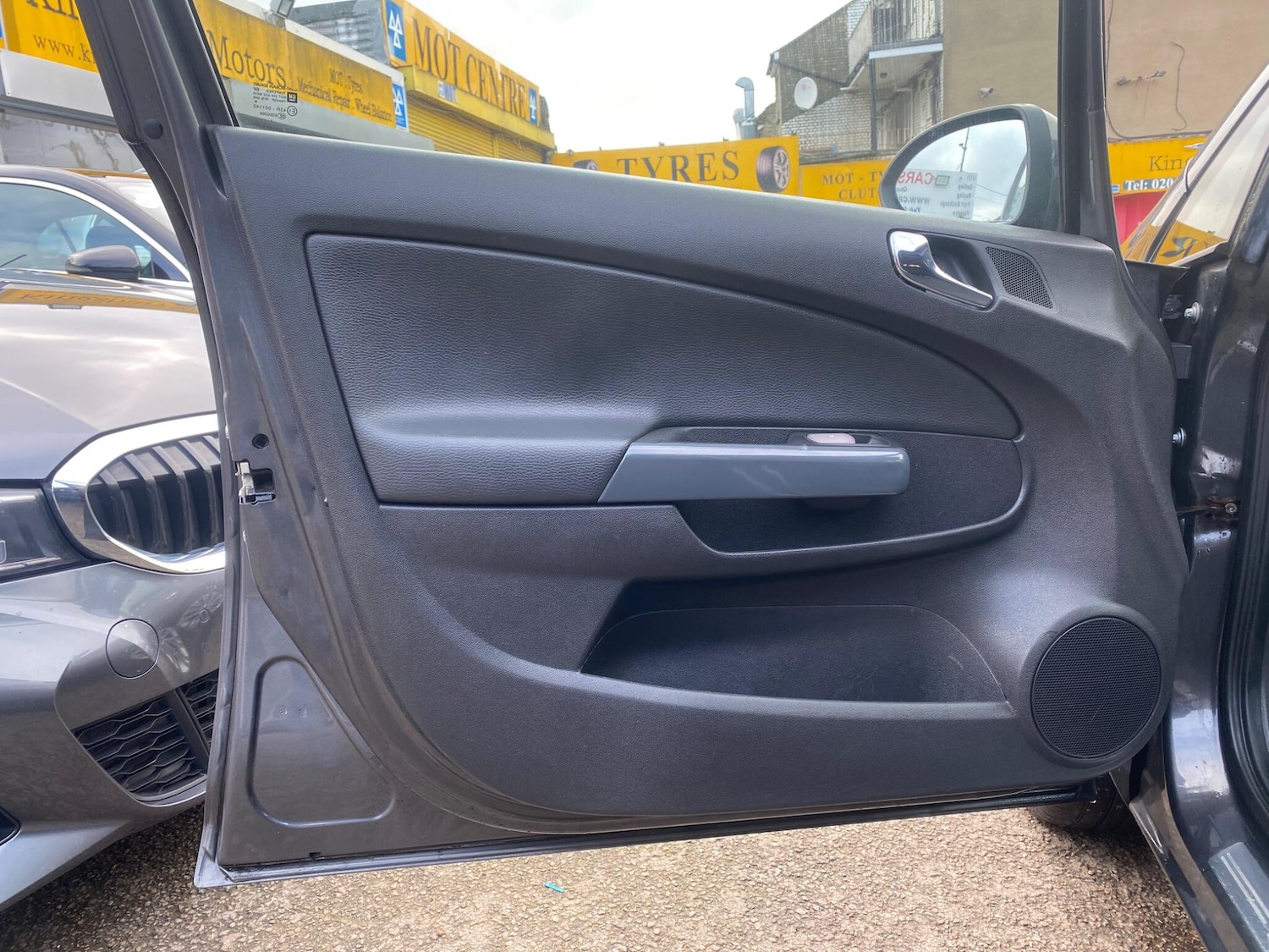 Used Vauxhall Corsa 2011 for sale - 76850478: Photo 22