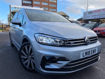 Used Volkswagen Touran 2018 for sale - 76728579: Photo