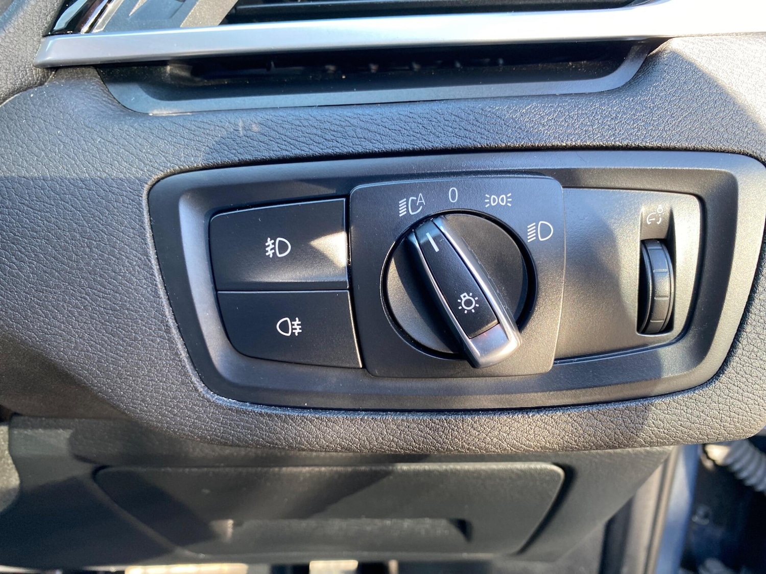 Vehicle 28