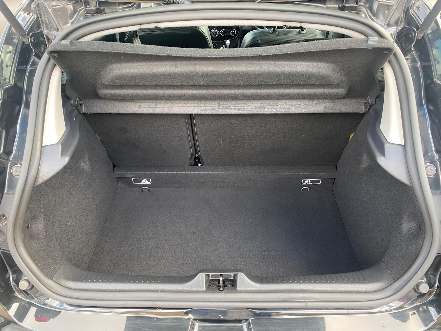 Used Renault Clio 2017 for sale - 77637718: Photo 35