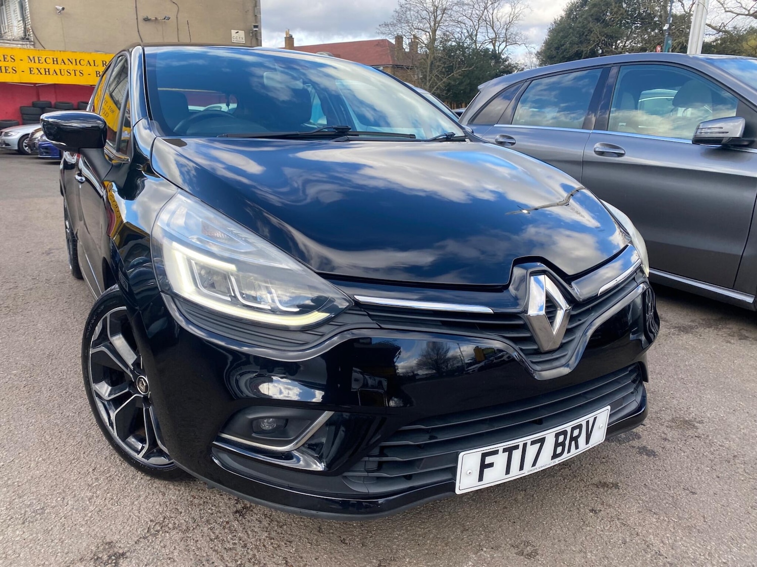 Used Renault Clio 2017 for sale - 77637718: Photo 5