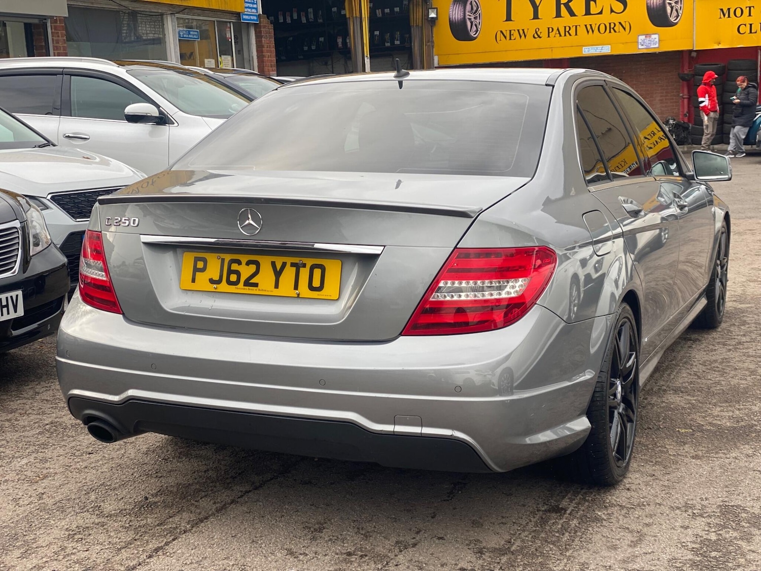 Used Mercedes-Benz C Class 2013 for sale - 76457438: Photo 11