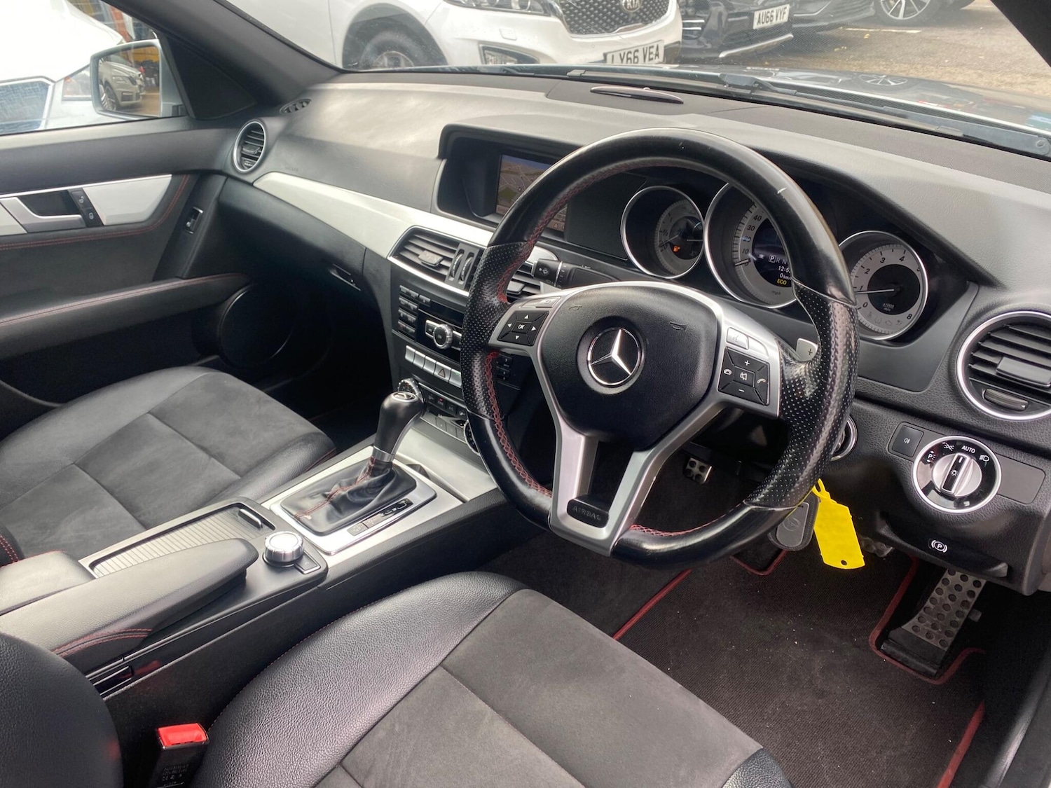 Used Mercedes-Benz C Class 2013 for sale - 76457438: Photo 18