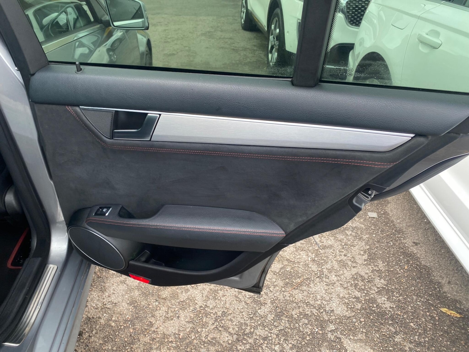 Used Mercedes-Benz C Class 2013 for sale - 76457438: Photo 29