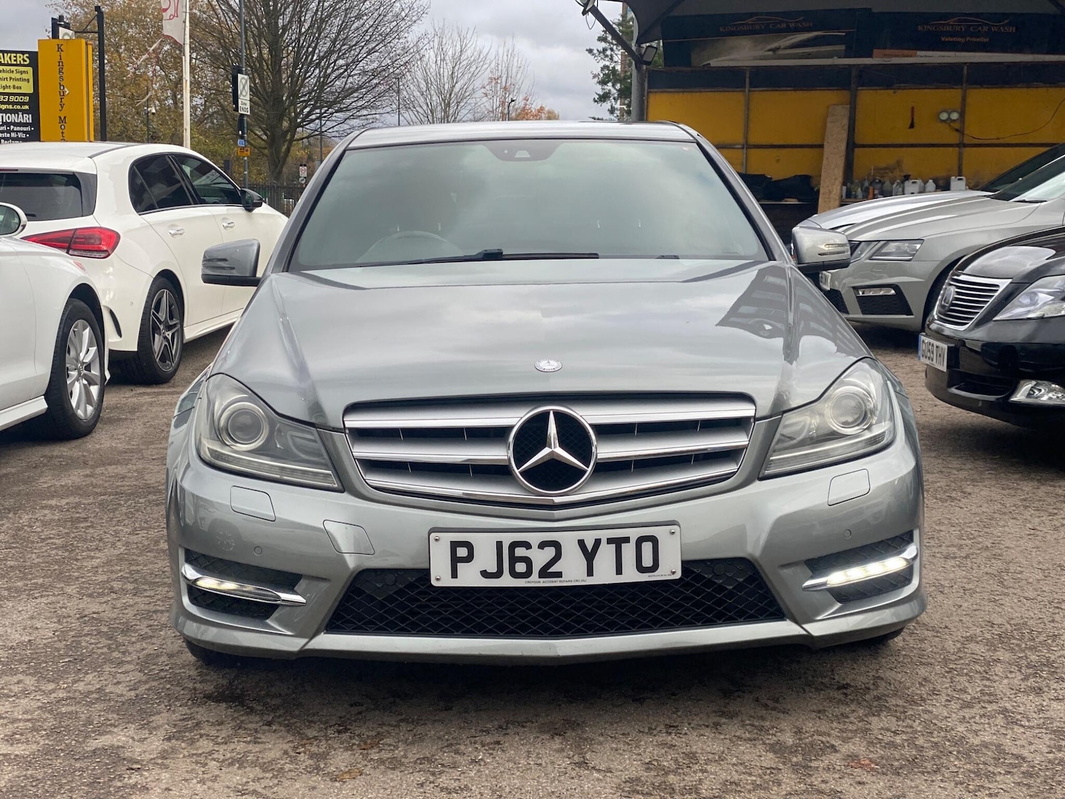 Used Mercedes-Benz C Class 2013 for sale - 76457438: Photo 3