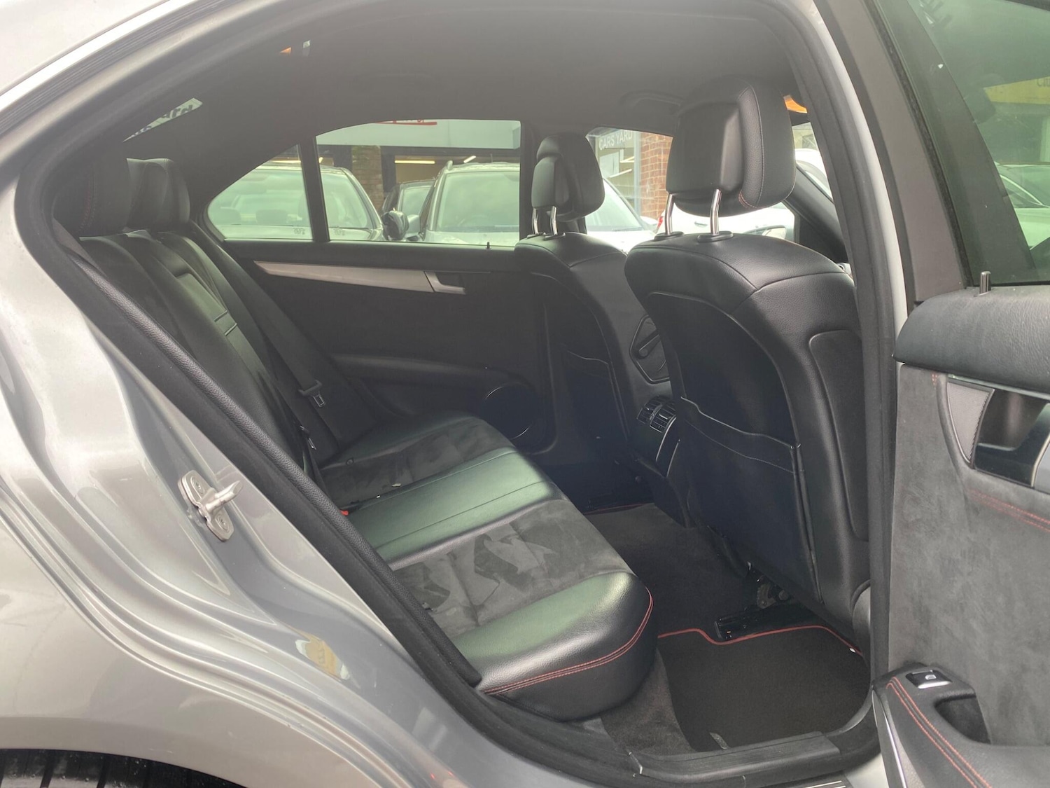 Used Mercedes-Benz C Class 2013 for sale - 76457438: Photo 30