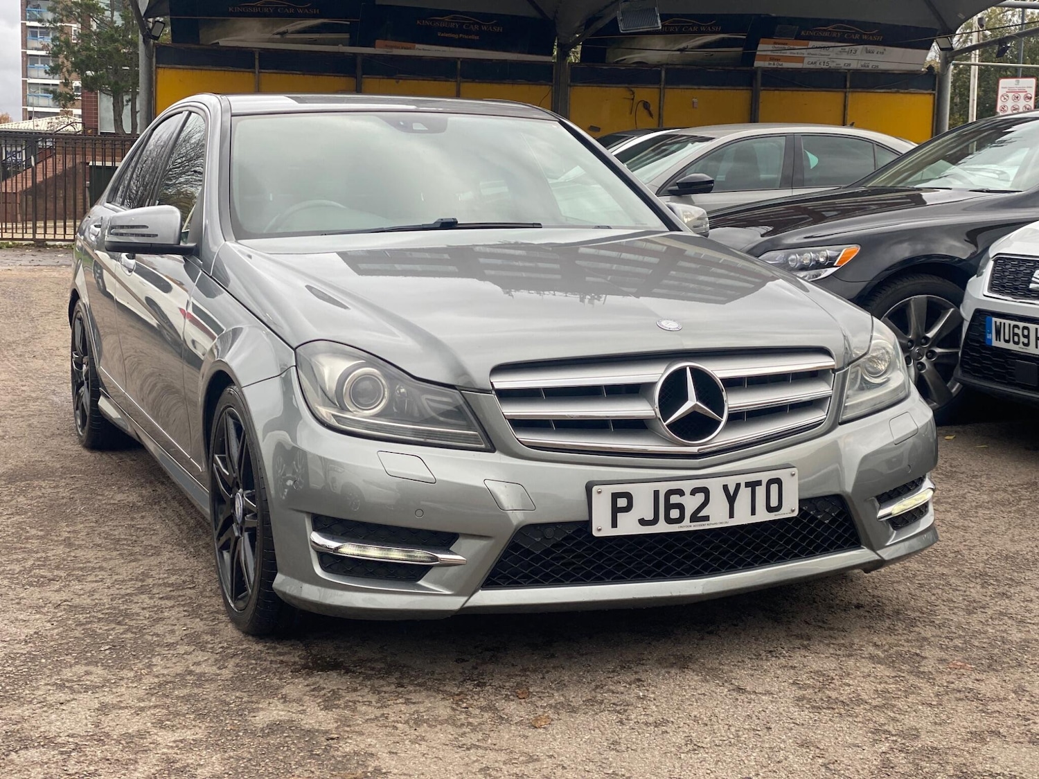 Used Mercedes-Benz C Class 2013 for sale - 76457438: Photo 5