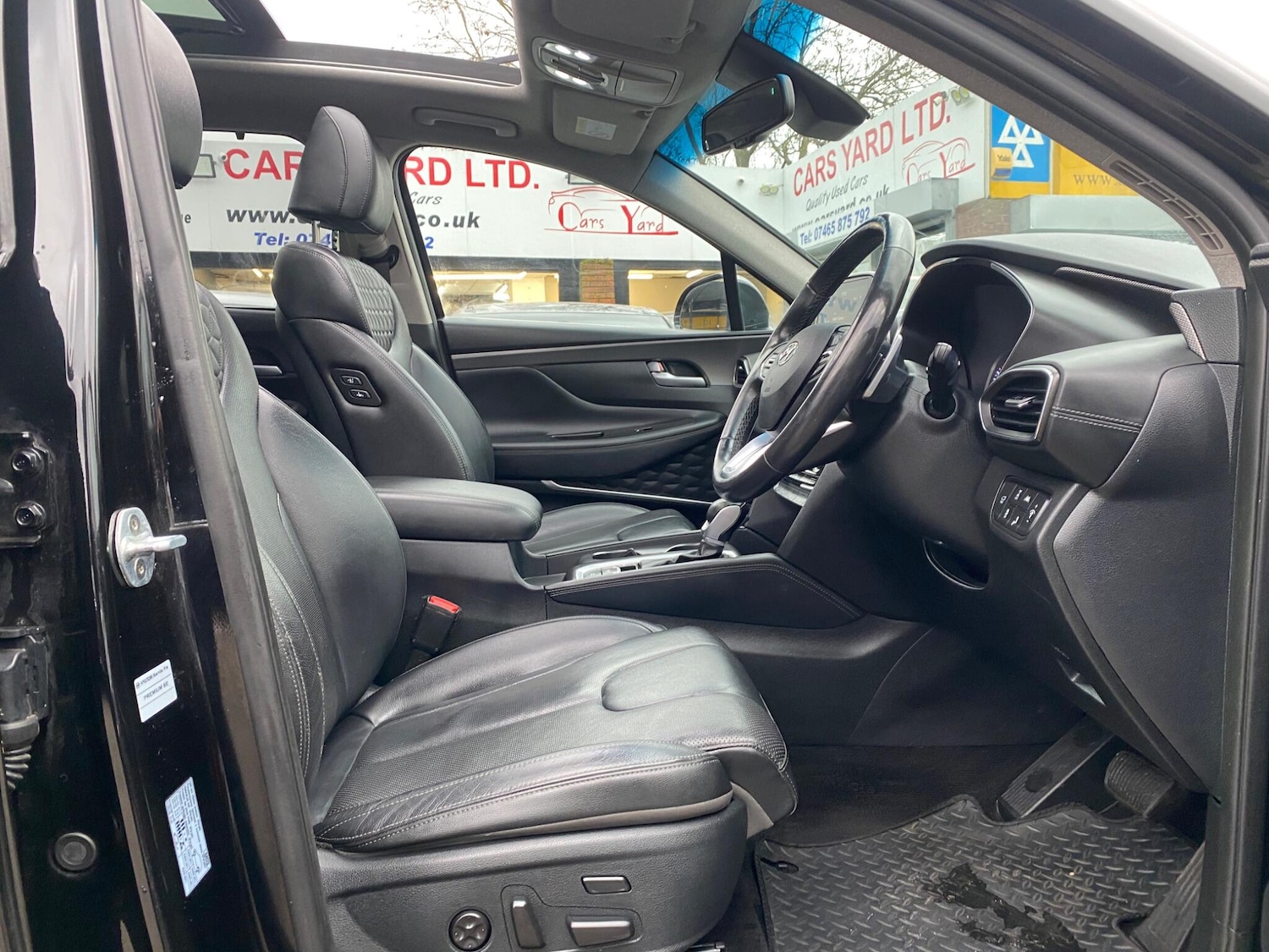 Used Hyundai Santa Fe 2018 for sale - 77626171: Photo 17