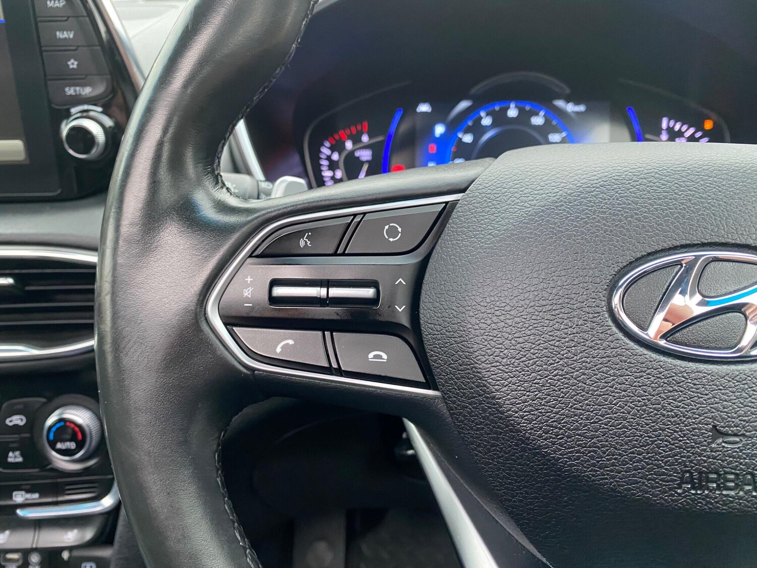 Used Hyundai Santa Fe 2018 for sale - 77626171: Photo 25