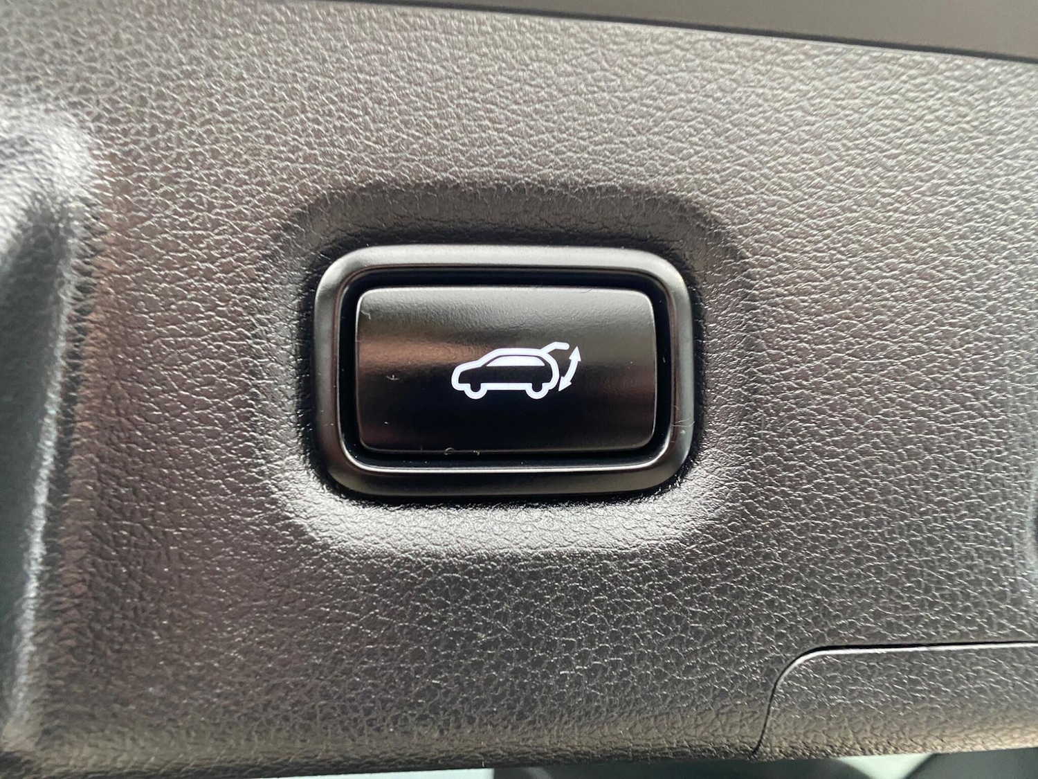 Used Hyundai Santa Fe 2018 for sale - 77626171: Photo 45