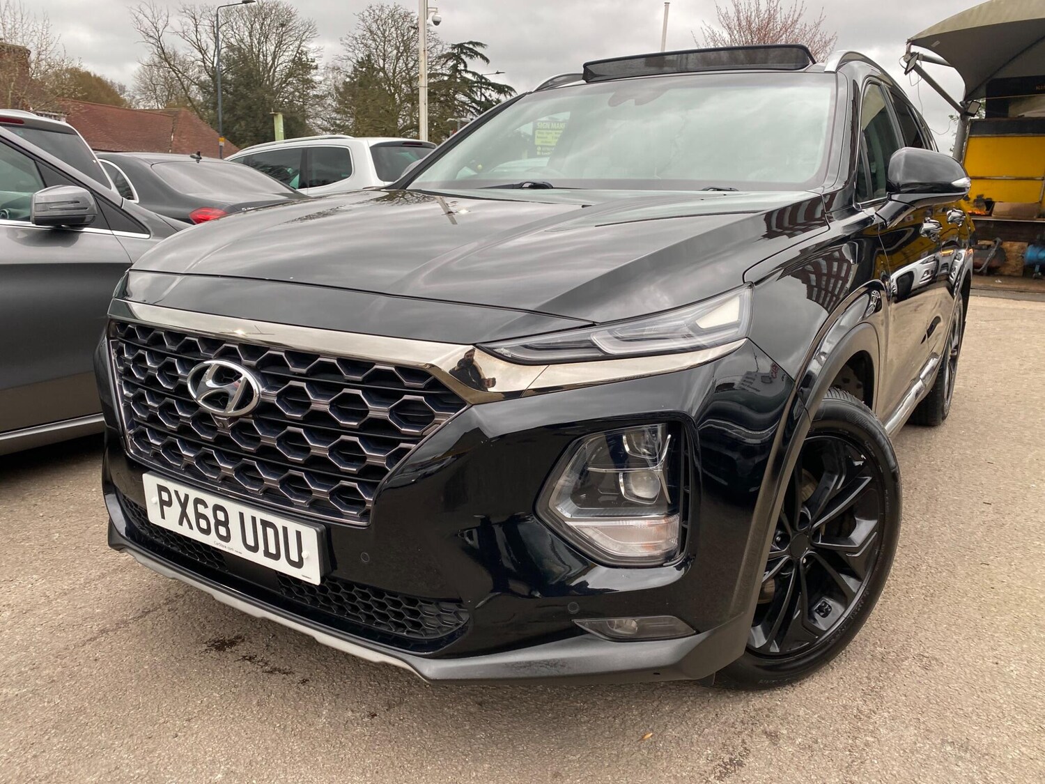 Used Hyundai Santa Fe 2018 for sale - 77626171: Photo 8