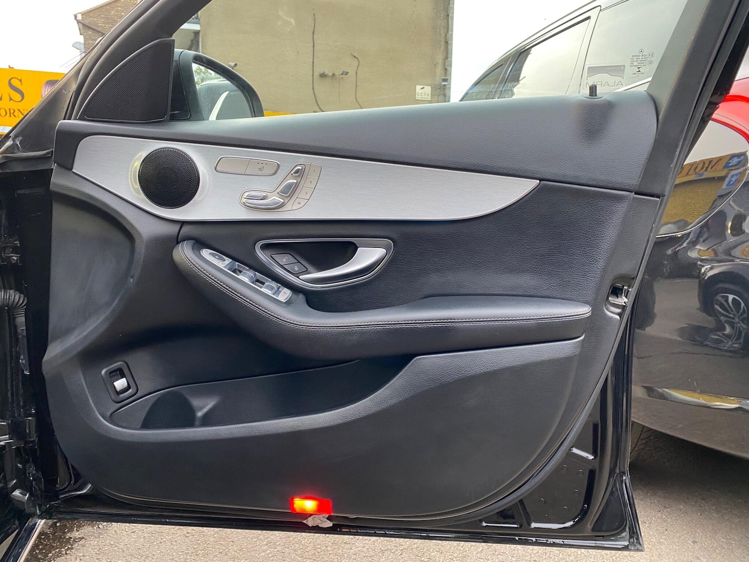 Used Mercedes-Benz C Class 2017 for sale - 78204784: Photo 16