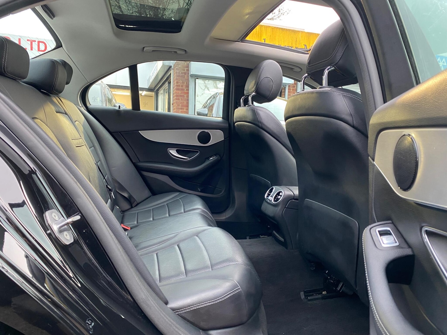 Used Mercedes-Benz C Class 2017 for sale - 78204784: Photo 33