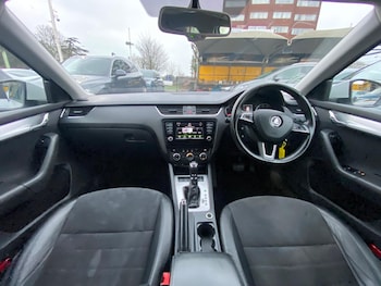 Used Skoda Octavia 2015 for sale - 77315157: Photo