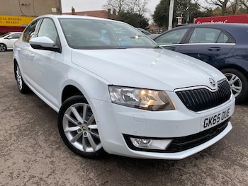 Used Skoda Octavia 2015 for sale - 77315157: Photo