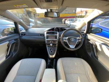 Used Toyota Verso 2014 for sale - 73917868: Photo