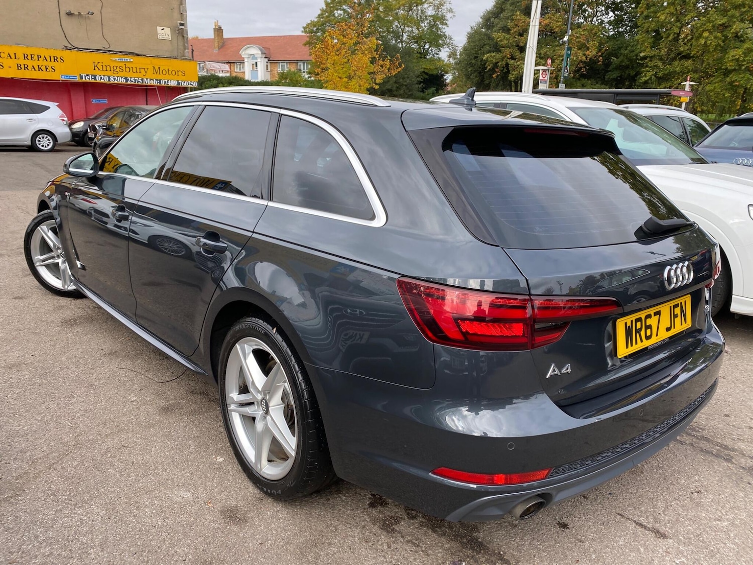 Used Audi A4 Avant 2017 for sale - 76247699: Photo 15