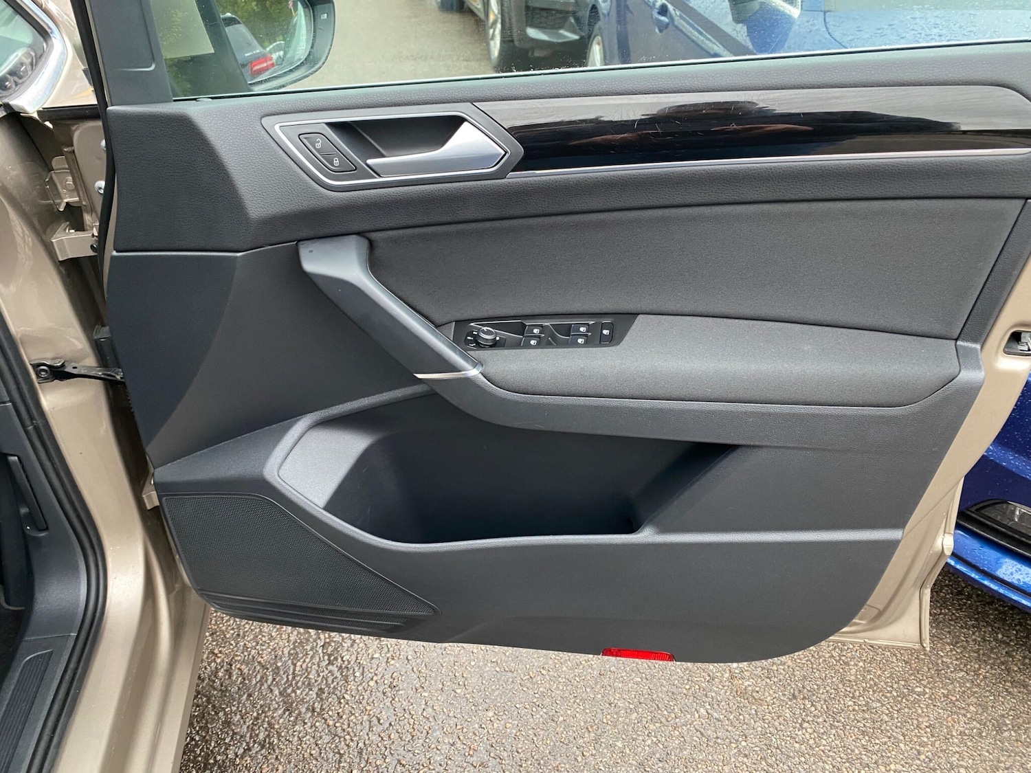 Used Volkswagen Touran 2017 for sale - 76315091: Photo 16