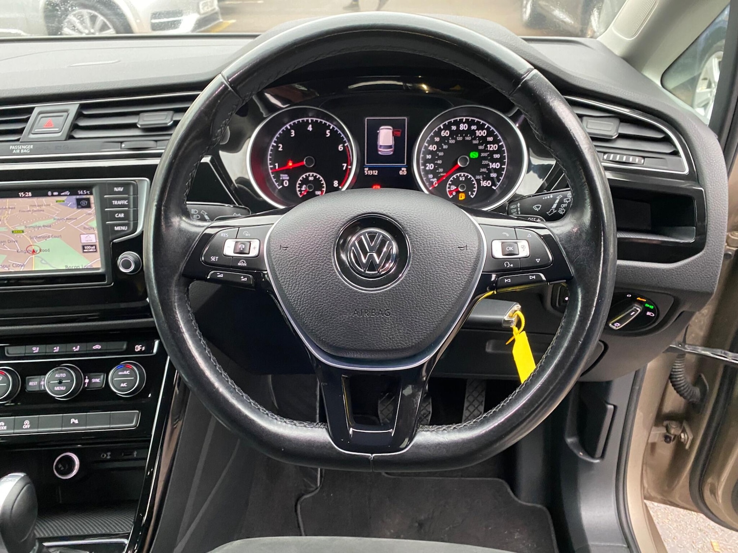 Used Volkswagen Touran 2017 for sale - 76315091: Photo 19