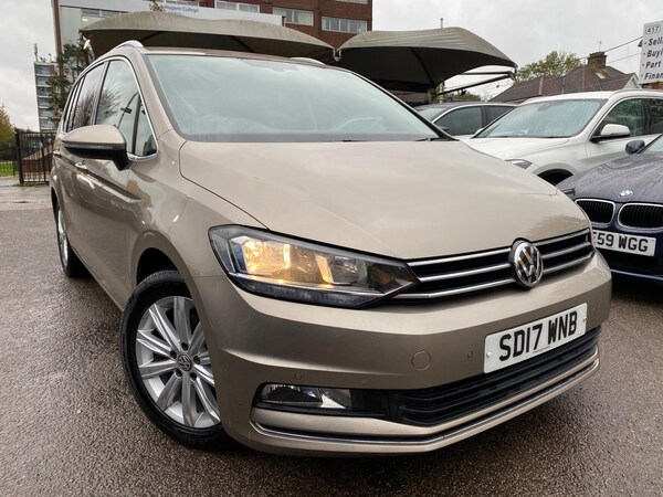 Used Volkswagen Touran 2017 for sale - 76315091: Photo 1