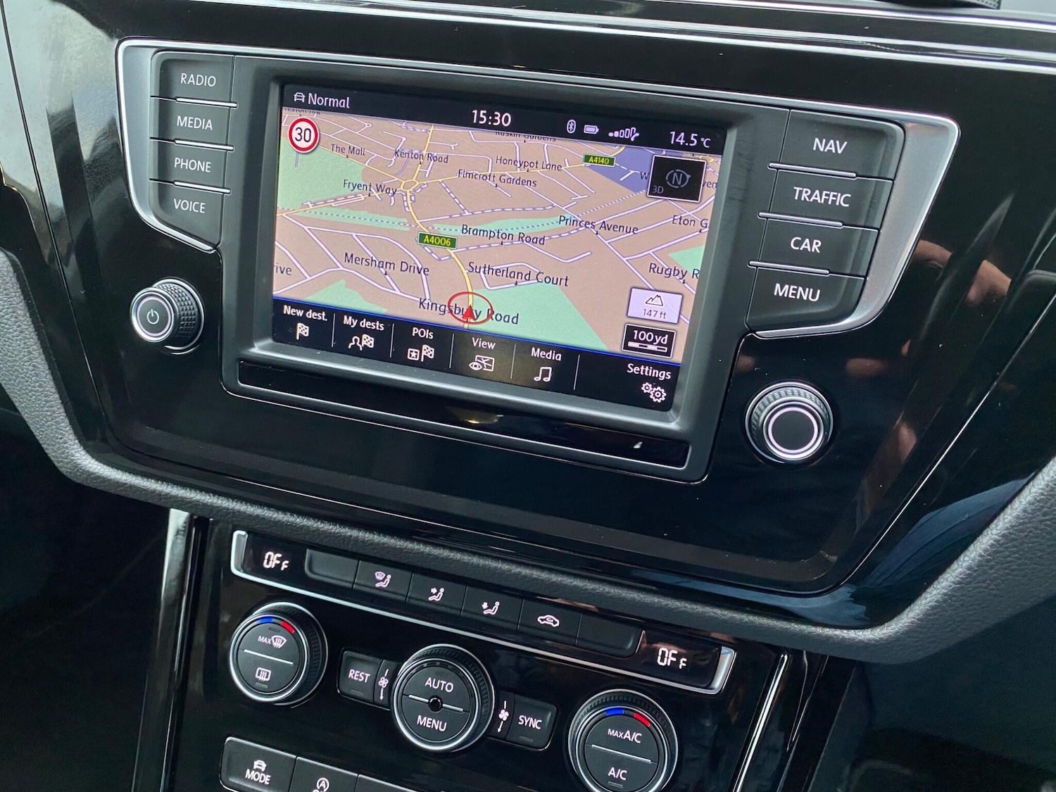 Used Volkswagen Touran 2017 for sale - 76315091: Photo 27