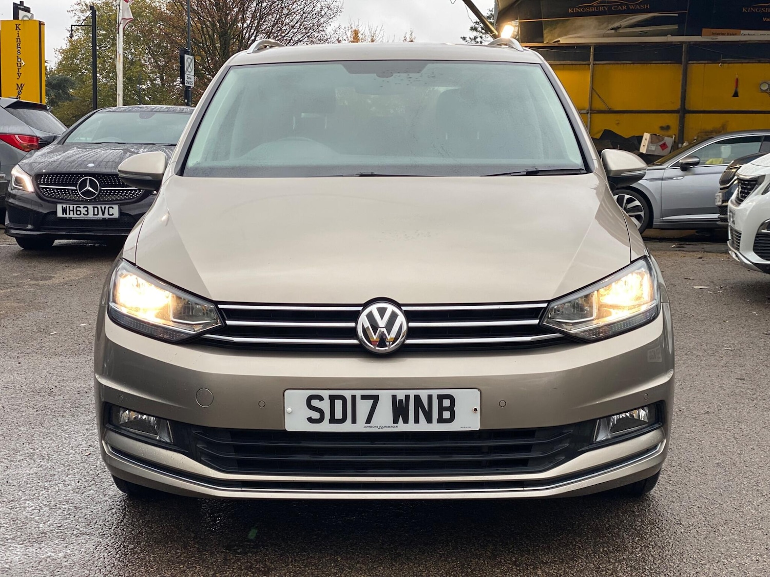 Used Volkswagen Touran 2017 for sale - 76315091: Photo 3