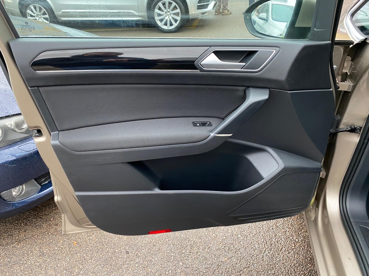 Used Volkswagen Touran 2017 for sale - 76315091: Photo 40