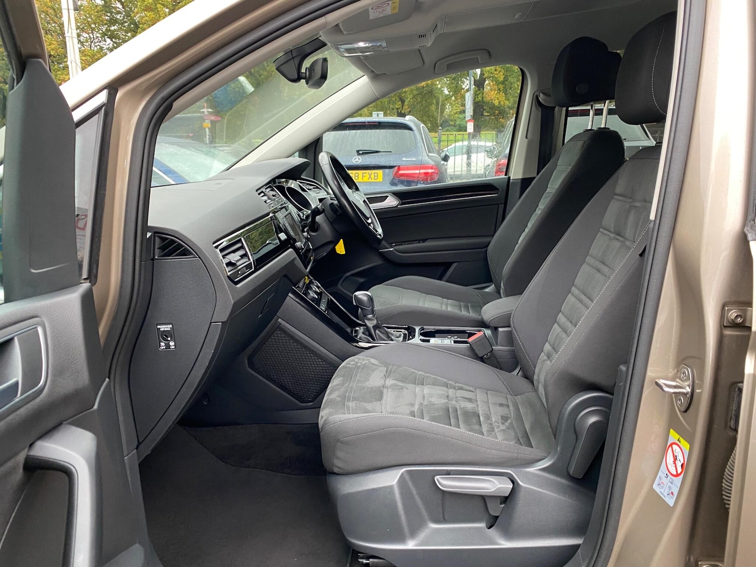 Used Volkswagen Touran 2017 for sale - 76315091: Photo 41