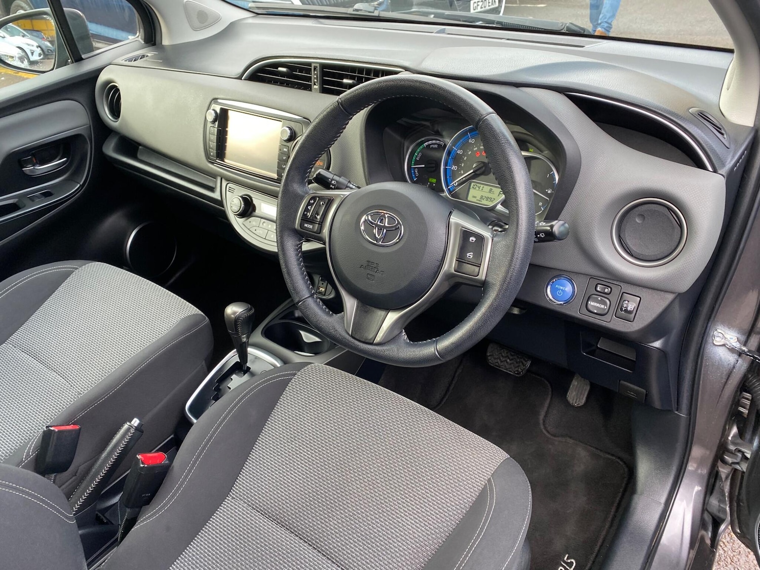 Used Toyota Yaris 2014 for sale - 77376979: Photo 18