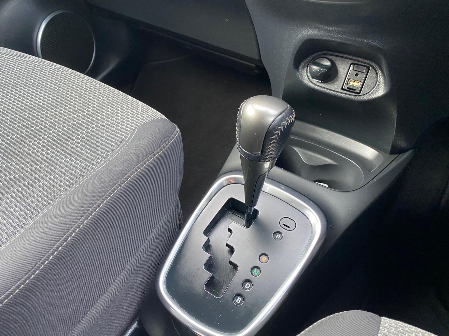 Used Toyota Yaris 2014 for sale - 77376979: Photo 23