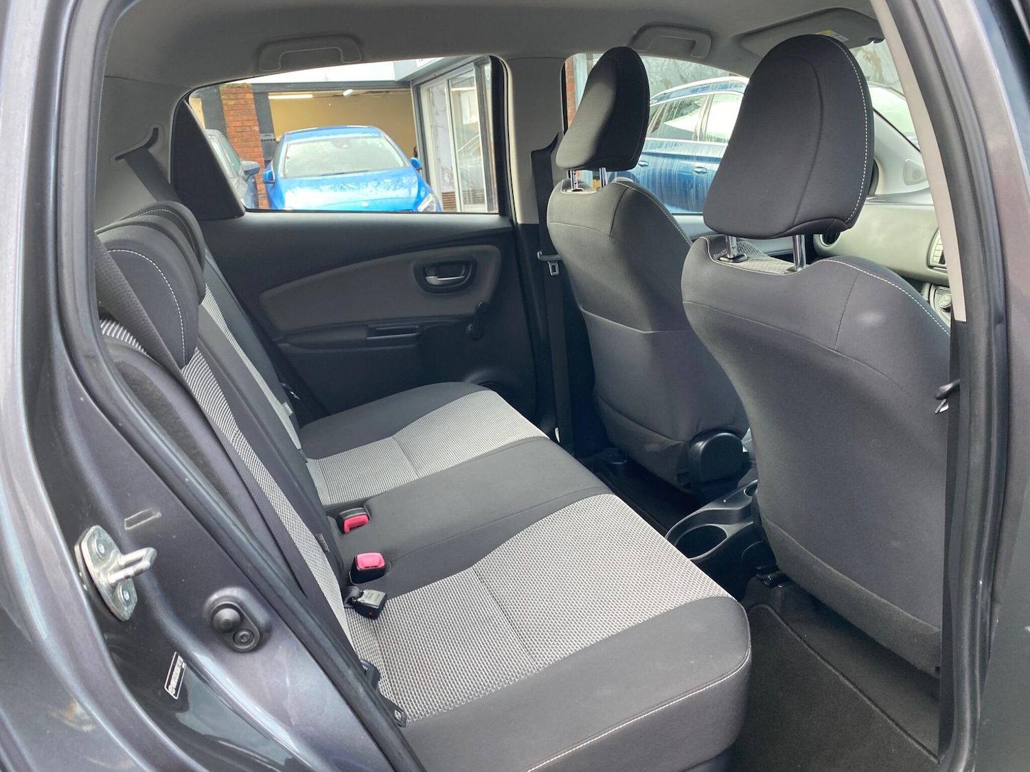 Used Toyota Yaris 2014 for sale - 77376979: Photo 29