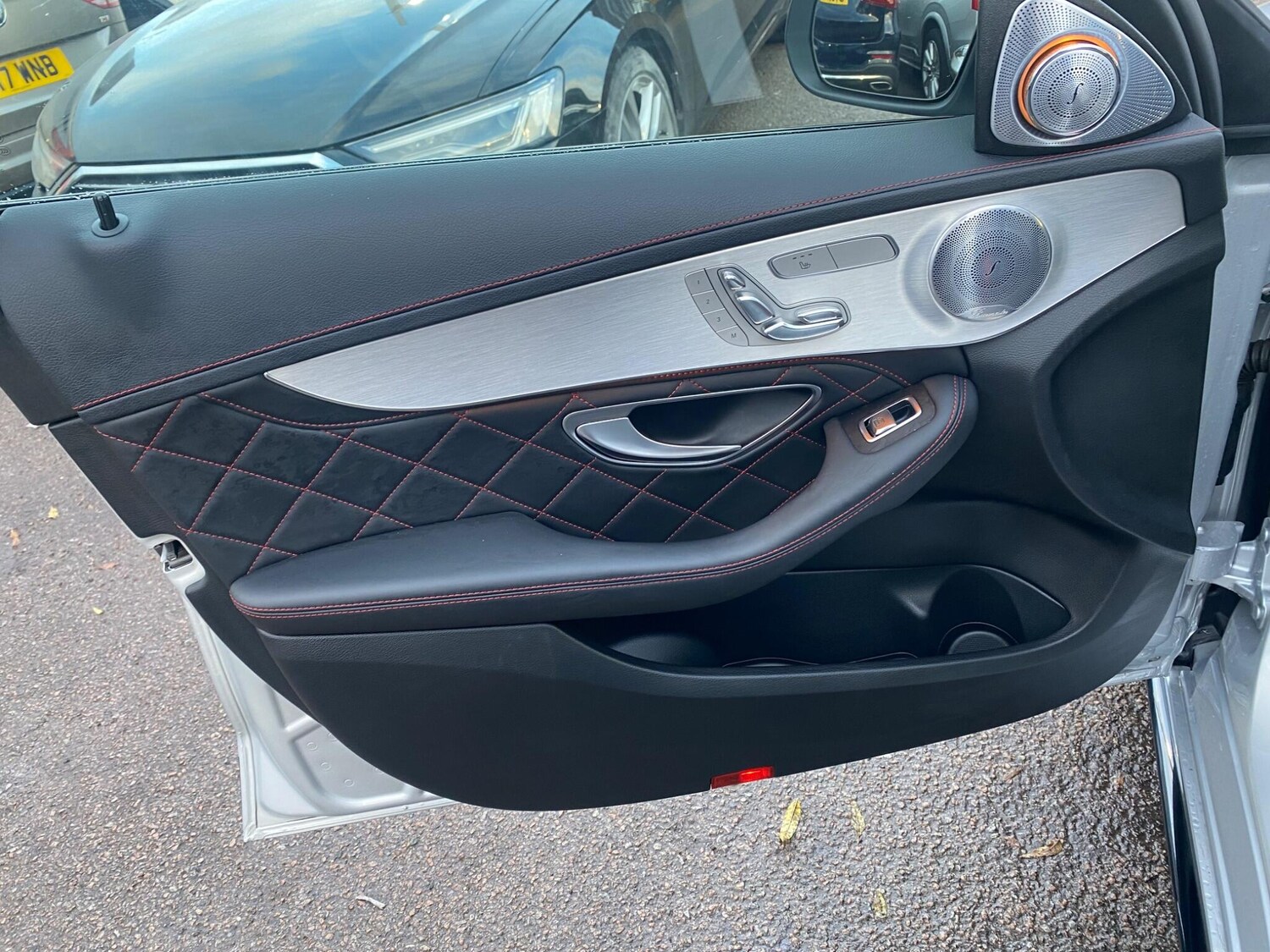 Used Mercedes-Benz C Class 2016 for sale - 75965759: Photo 35