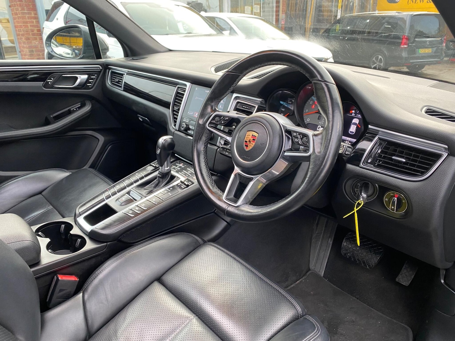 Used Porsche Macan 2018 for sale - 77091640: Photo 20