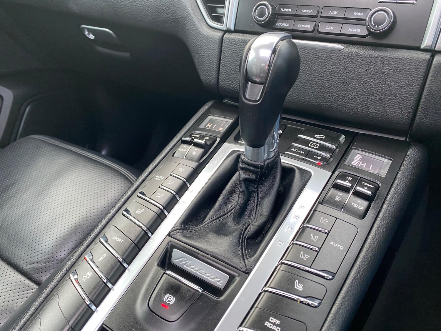 Used Porsche Macan 2018 for sale - 77091640: Photo 30