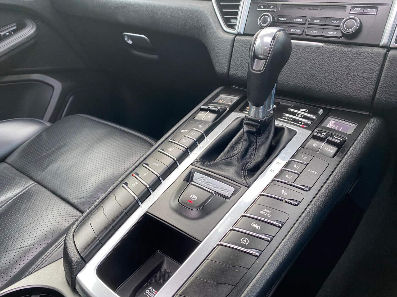 Used Porsche Macan 2018 for sale - 77091640: Photo 31