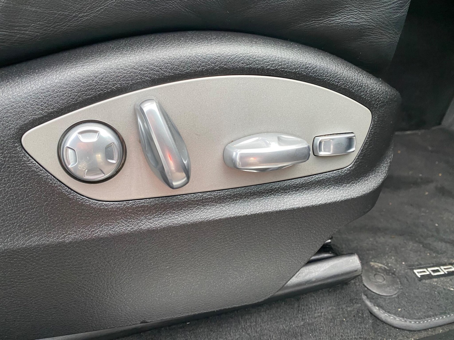 Used Porsche Macan 2018 for sale - 77091640: Photo 32