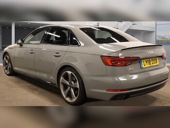 Used Audi A4 2018 for sale - 77883315: Photo