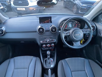 Used Audi A1 2015 for sale - 76632929: Photo